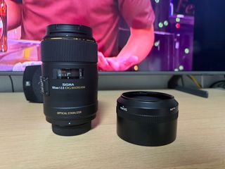 Sigma 105mm f/2.8 DG Macro Nikon