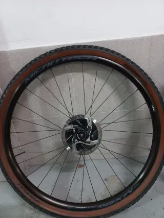 Ruedas de aluminio Microtech MX 25 Basso