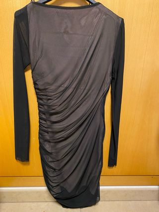 Vestido de fiesta negro con drapeado