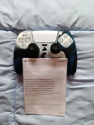 Mando DualSense PS5 Con Funda Silicona