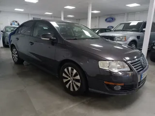 VW PASSAT TDI 140cv, 150000KMS, LIBRO REVISIONES