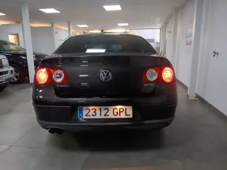 VW PASSAT TDI 140cv, 150000KMS, LIBRO REVISIONES