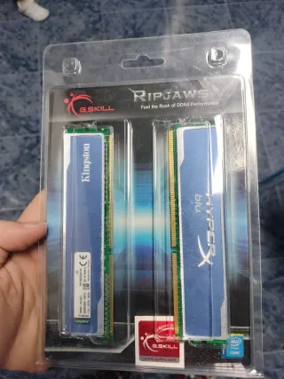 2x Kingston HyperX Blu 4GB DDR4 RAM