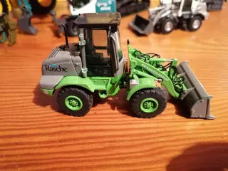 Lote Miniaturas  Escala 1/50 Marca: NZG, CONRAD