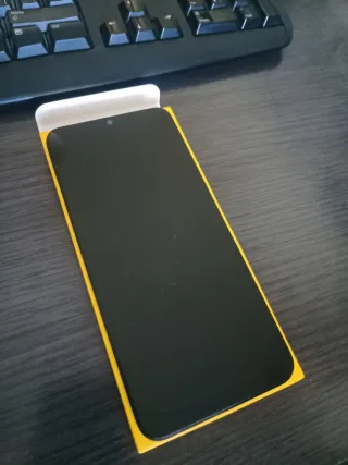 Motorola e13. Pantalla 6,50"