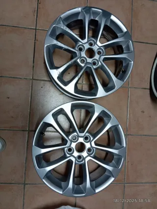 Cerchi in lega 17 5 fori x Ford Kuga