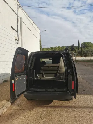 Volkswagen Caddy 2013