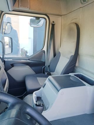 Camión rigido Renault Midlum 190 Dxi 2008