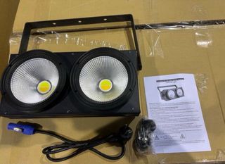 Foco LED COB 2 Ojos 2x100W ( A ESTRENAR)