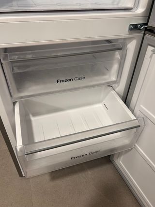 OFERTA! Nevera Winia con dispensador de agua