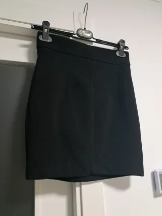 Falda negra Zara Talla S