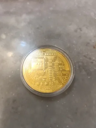 Réplica Moneda Bitcoin Dorada
