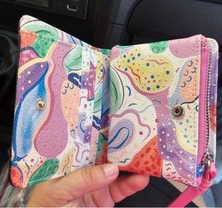 Pack 2 Carteras Nicole Lee Multicolor y Blanca