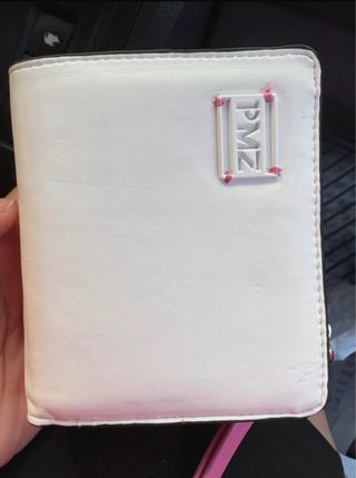 Pack 2 Carteras Nicole Lee Multicolor y Blanca