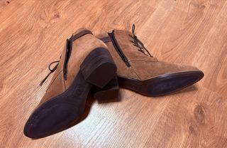 Botines Tamaris Marrones con Cordones