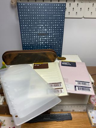 Lote Cuaderno Cuero, Recambios y Pegatinas