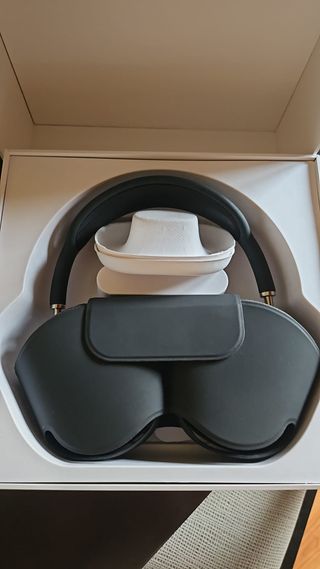 AirPods Max Space Gray