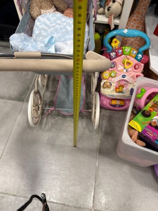 Carro de muñecas vintage