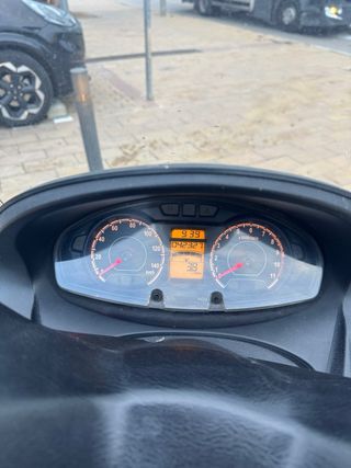 Suzuki Burgman 125 2014