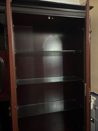 Mueble bar madera y cristal