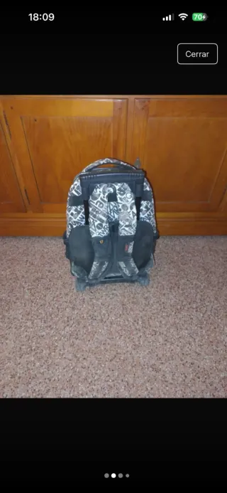 Mochila con ruedas como nueva