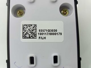 MANDO ELEVALUNAS DELANTERO IZQUIERDO HYUNDAI I30 (2)