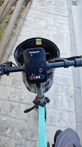 Bicicleta eléctrica plegable urbana BODYWEL 16