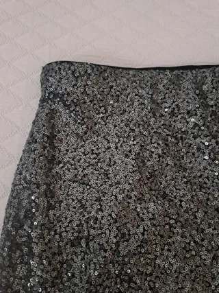 Falda larga lentejuelas negra y plateada