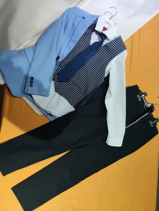 Traje comunión niño azul y cuadros talla 10