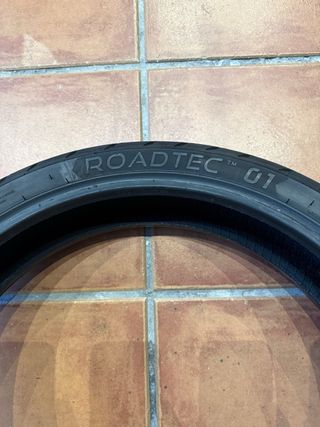 Neumáticos Metzler Roadtec 01