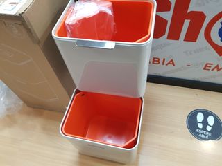 Cubo basura y reciclaje Joseph Joseph Totem Max
