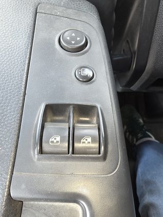 Camion rigido Iveco 180E28 2011