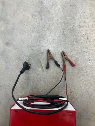 Cargador Batería Coche Ferve F-905