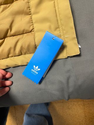 Chaqueta Adidas amarilla con rayas