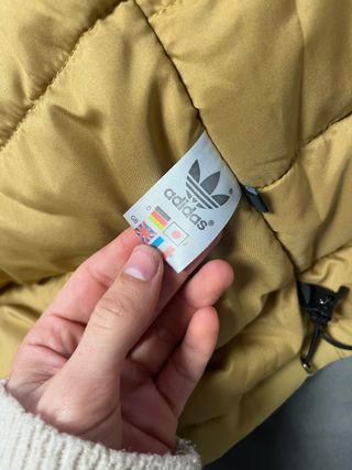 Chaqueta Adidas amarilla con rayas