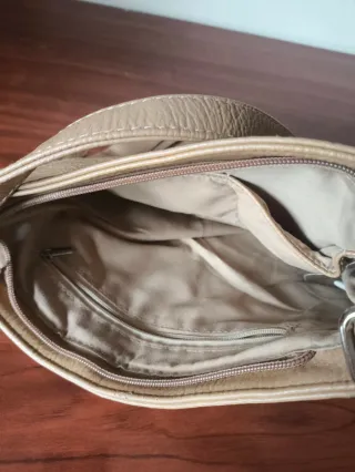 Bolso de flecos beige