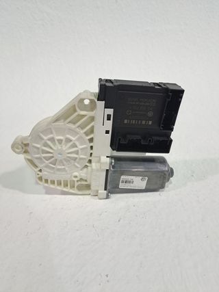 MOTOR ELEVALUNAS DELANTERO DERECHO VOLKSWAGEN PASSAT BERLINA