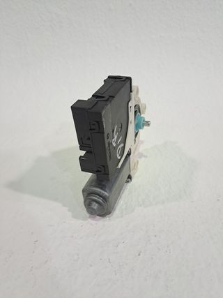 MOTOR ELEVALUNAS DELANTERO DERECHO VOLKSWAGEN PASSAT BERLINA