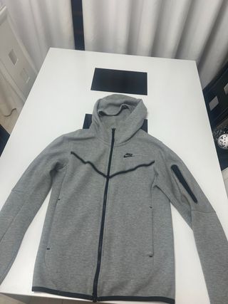 Chaqueta Nike Tech Gris ORIGINAL