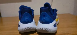 Zapatillas Curry Talla 42 Azul y Amarillo