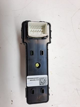 MANDO ELEVALUNAS DELANTERO DERECHO HYUNDAI TUCSON (2)