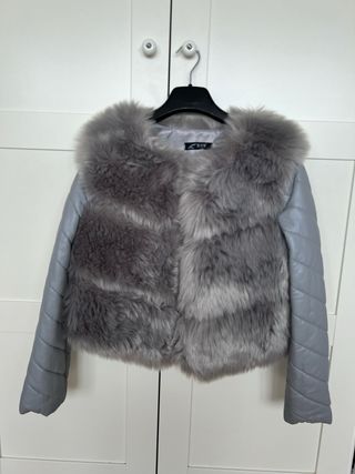 Chaqueta pelo sintético y manga polipiel T/unica