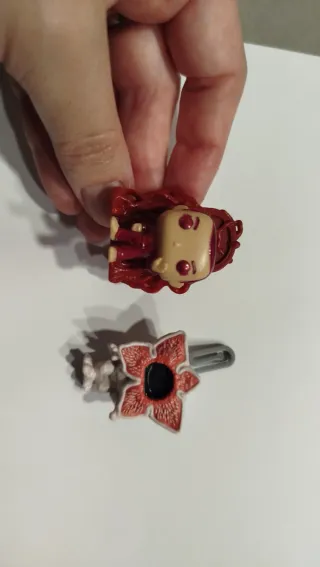Stranger Things Kinder Joy Demogorgon
