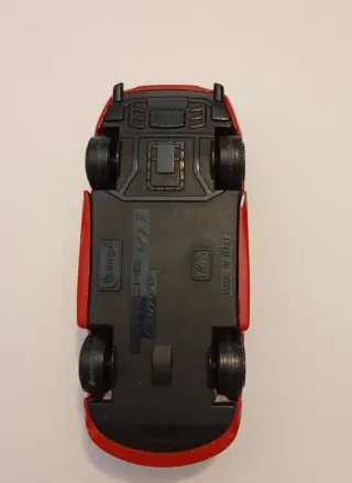 Set 4 macchinine da corsa usate