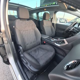 Peugeot 3008 2.0 HDi HYbrid4 AUTOMÁTICO