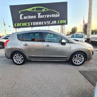 Peugeot 3008 2.0 HDi HYbrid4 AUTOMÁTICO