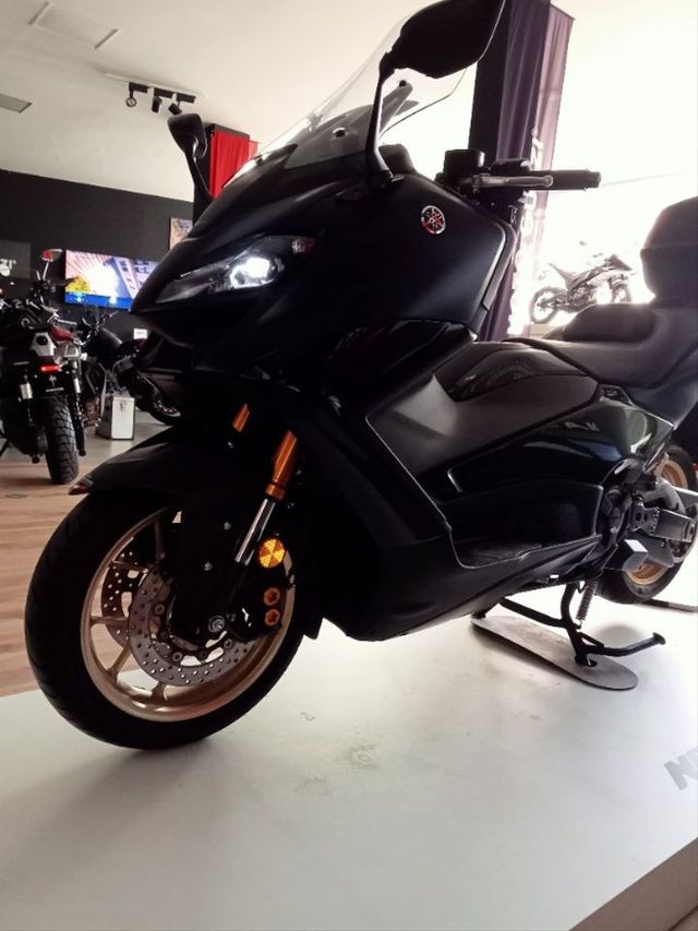 Yamaha TMAX 560 Tech MAX