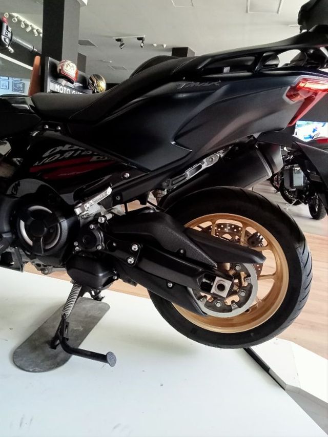 Yamaha TMAX 560 Tech MAX