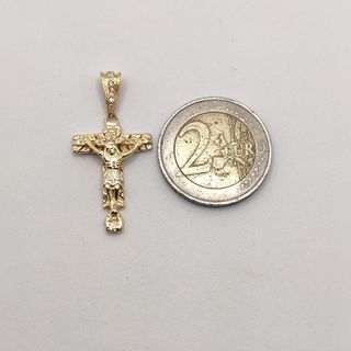 Colgante Cruz de oro de 18k, 3.83 g.