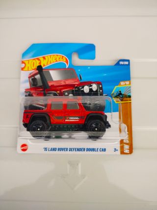 Hot Wheels '75 Land Rover Defender Double Cab